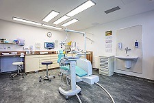 Dentalklinik Dr. Tóka Zahnarzt-Praxis