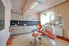 KG Dental Zahnklinik in Ungarn